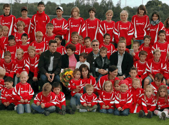 SVF-Jugend mit Sponsor Fa. Fischer