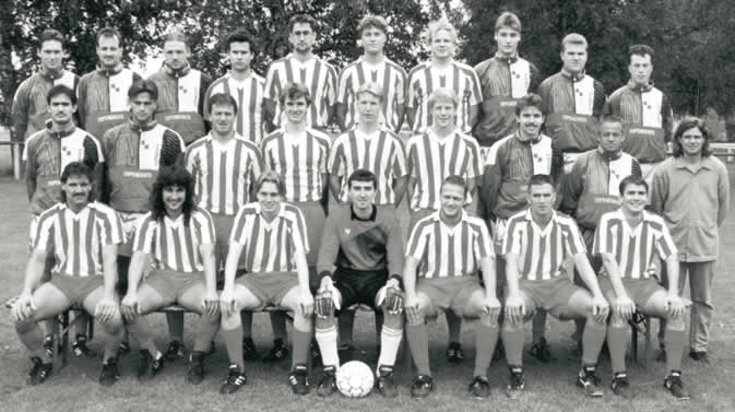Mannschaftsfoto der 1. und 2. Mannschaft in der Saison 1996/97