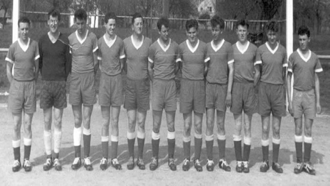 1. Mannschaft SVF 1961 Die 1. Mannschaft des SV Fautenbach im Jahre 1961
