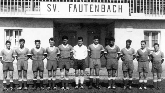 1. Mannschaft SVF 1962 Die 1. Mannschaft im Spieljahr 1962