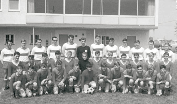 Die 3 Meister: A-, B-Jugend und die 1. Mannschaftdes SV Fautenbach im Jahr 1967 