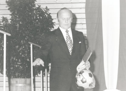 Verabschiedung H. Glaser Heinrich Glaser verlässt die SVF-Bühne